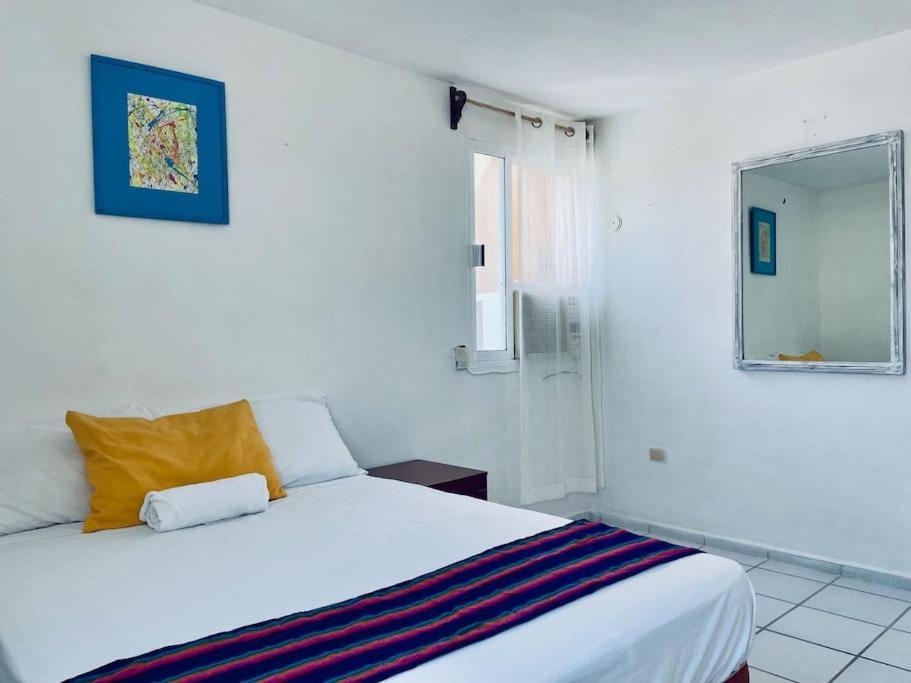 Punta Me Apartments & Rooms Near The Punta Sam Ferry Beach Cancun Exterior photo